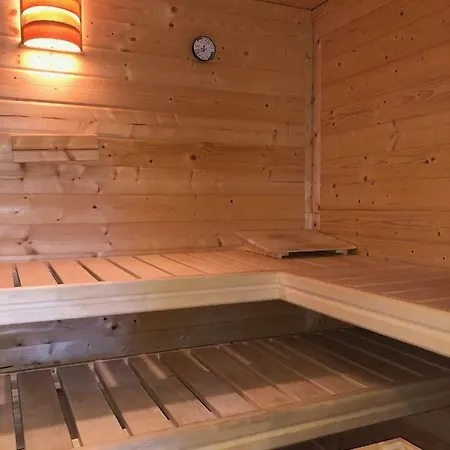 Des Grues A Filly ホッファライズ